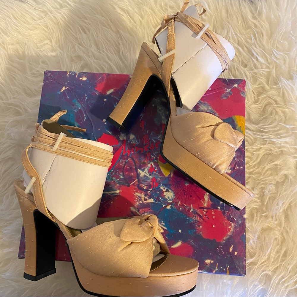 Chinese Laundry cream lace-up heels sandals NIB - Picture 13 of 16